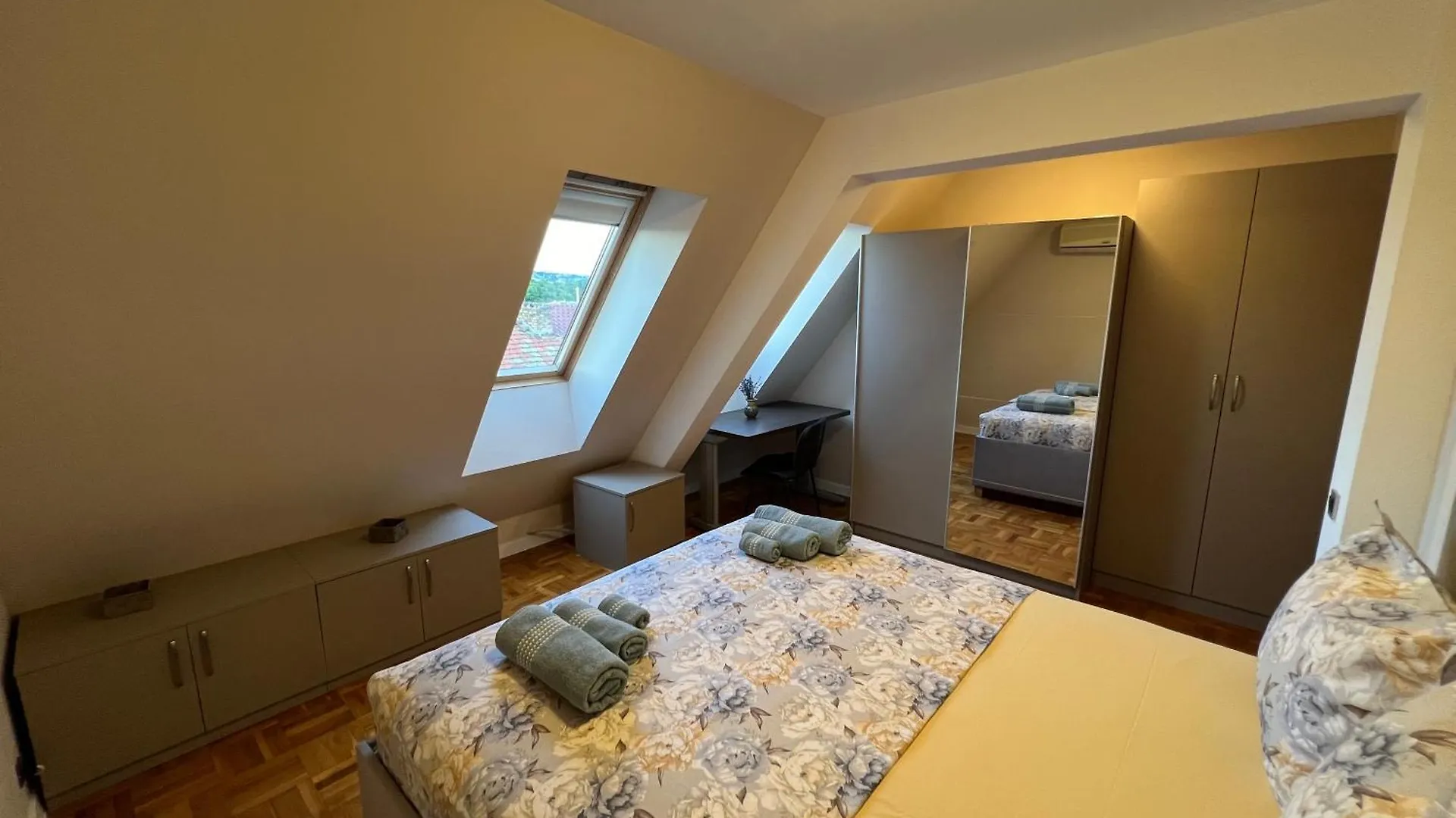Roman Thermae Heritage Penthouse With Garage Varna